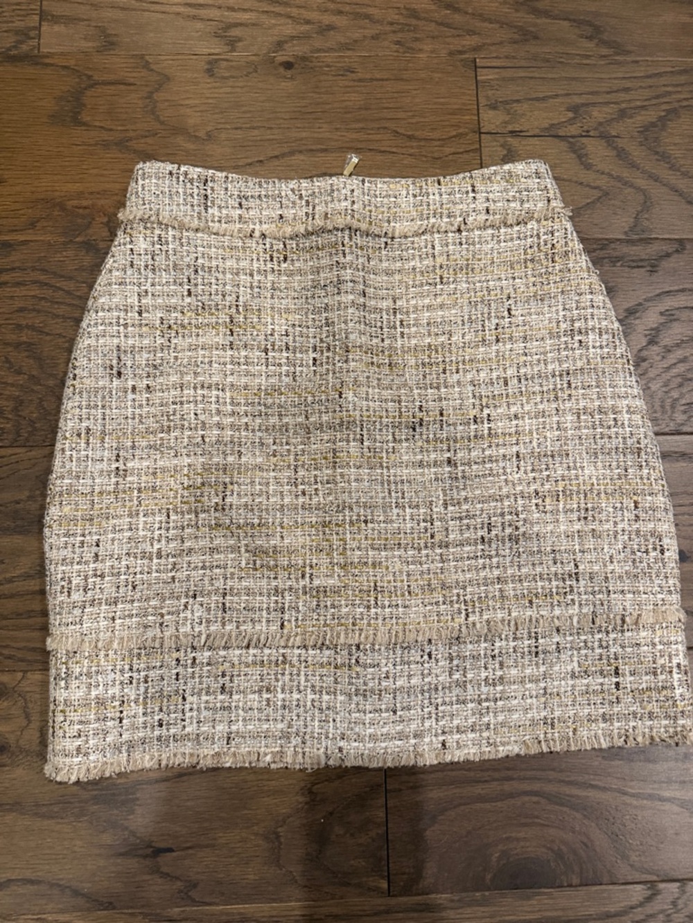 Elie Tahari Cream Tweed Pencil Skirt with Gold Accents